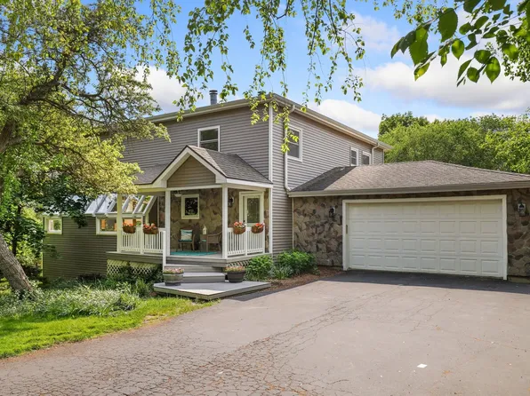 1010 S Summit St, Barrington, IL 60010