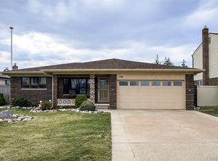 12590 Shery Ln, Southgate, MI 48195