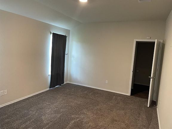 5th image of 122 Barton Creek Dr