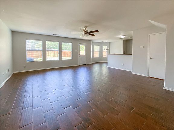 3rd image of 7429 Howling Coyote Ln