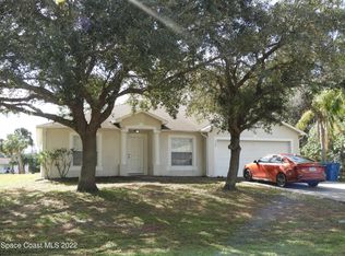 590 Rembrandt St SE, Palm Bay, FL 32909