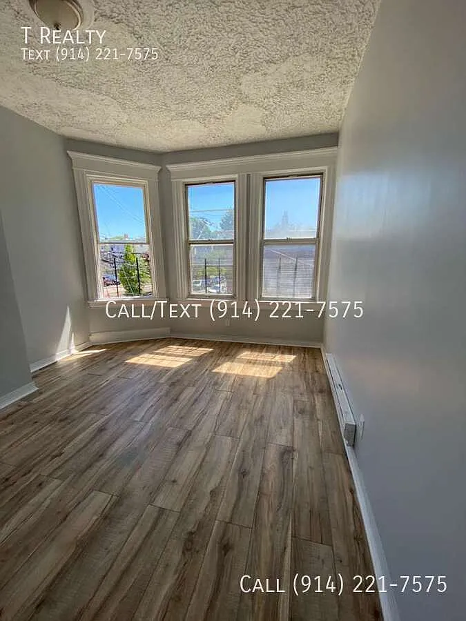 3 bed, $3,100 — Photo 1