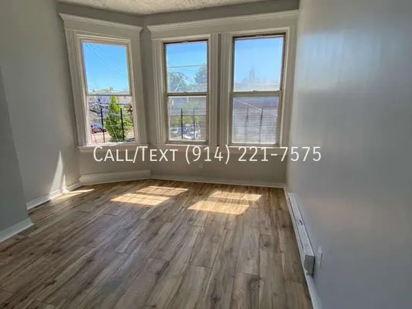 31 Riverview Pl, Yonkers, NY
