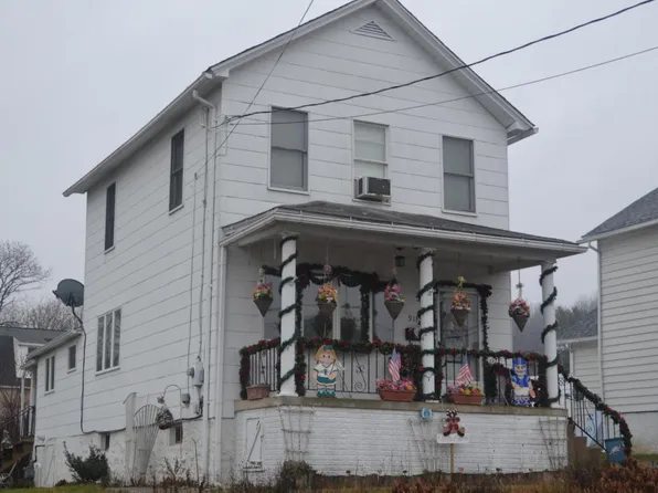 918 Sibley Ave, Old Forge, PA 18518