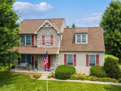 165 Pebble Beach Dr, Mount Wolf, PA, 17347