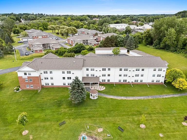 Mayville Heights Apartments is a convenient 55+ senior living community with HEAT AND WATER INCLU... — Photo 46