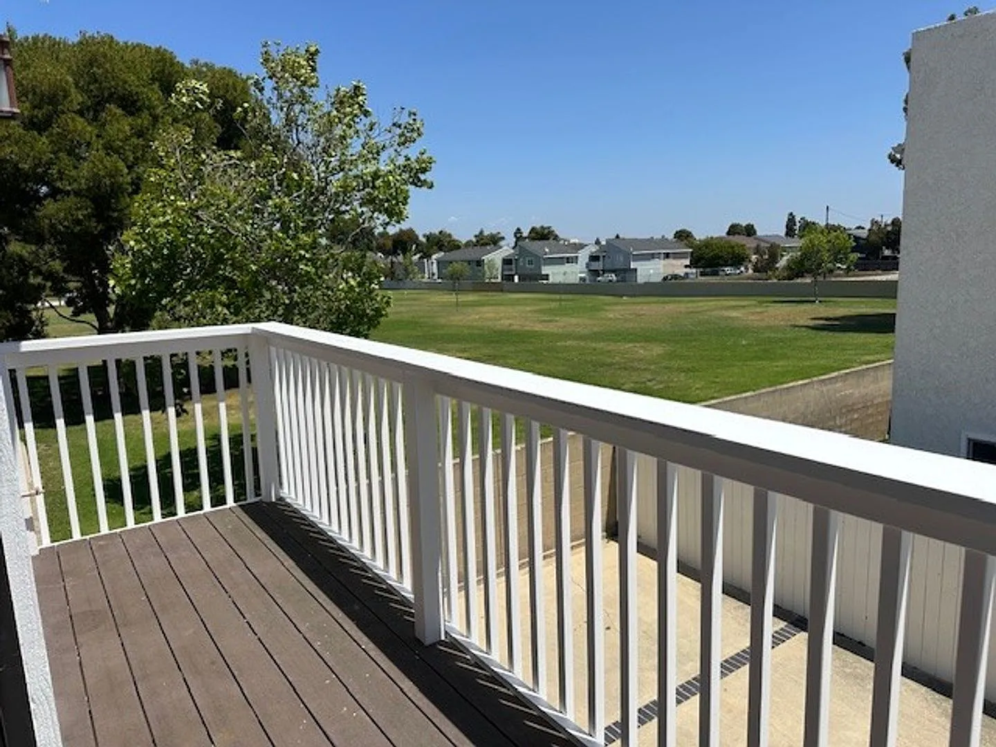 Remodeled 3 Bedroom 2 Bath 2 Story House, consisting of 2 Bedrooms and 1 Bath Upstairs and 1 Bedr... — Photo 3