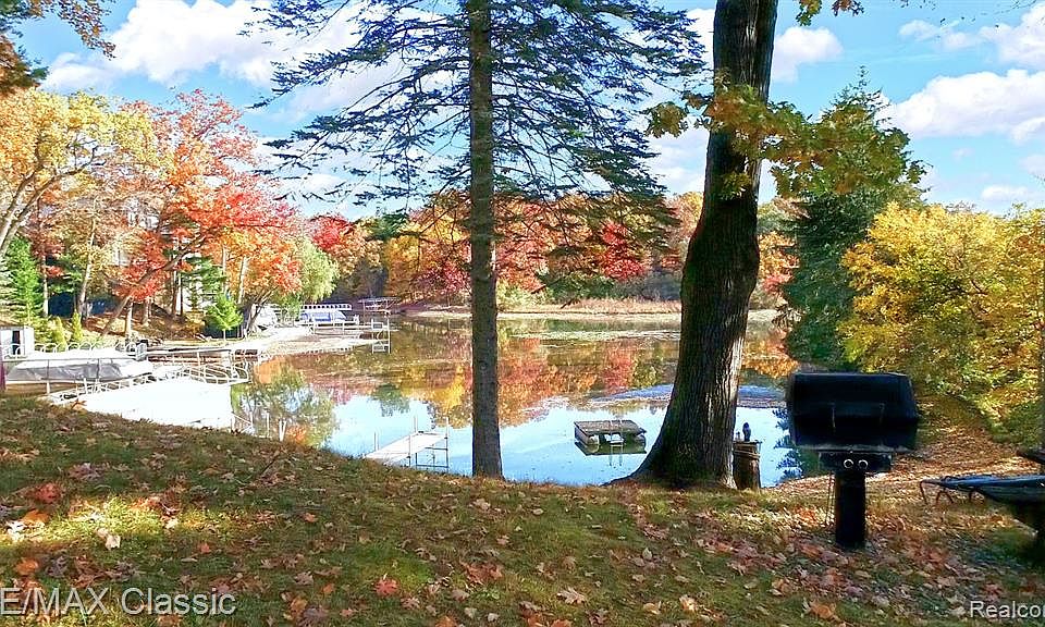 512 Fernhurst Ct, Lake Orion, MI 48362 MLS 20221055222 Zillow