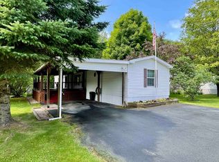 86 Bluebird Ln, Lyndonville, VT 05851