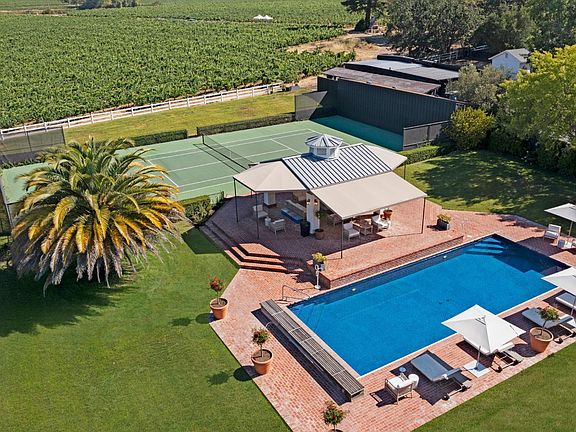 2nd image of 1129 Dealy Lane