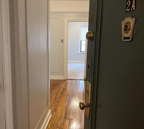 5th image of 283 E 234th St #319napqnw