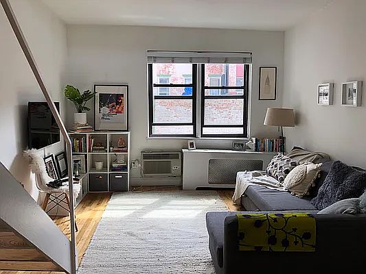 1st image of 226 W 15th St APT 4C