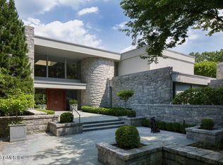 38 Partridge Hollow Rd, Greenwich, CT 06831