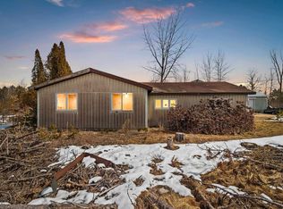 1610 Kenny Dr, Crivitz, WI 54114
