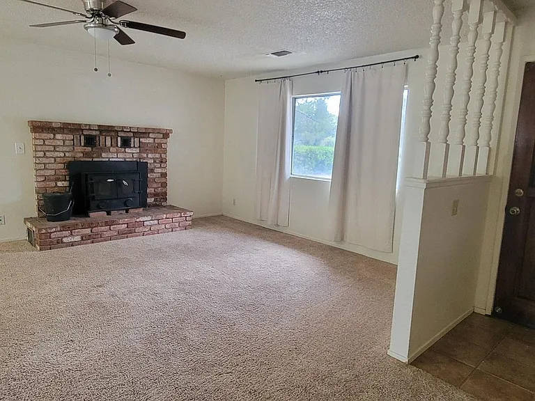 19572 Dovie Ln — Photo 5
