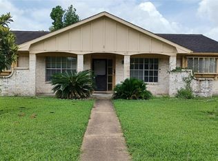 9115 Sharpview Dr, Houston, TX 77036