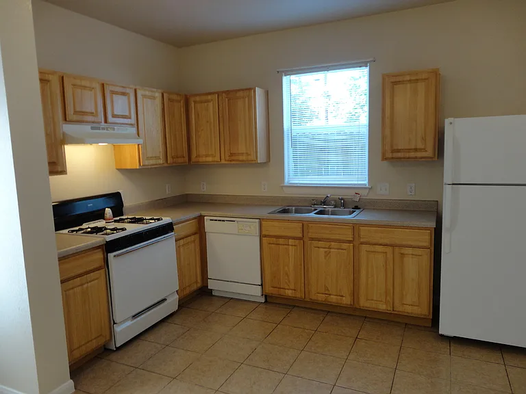 6116 Atwood St #A-B — Photo 5