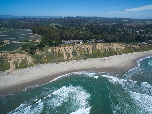 2nd image of 406 Camino Al Mar Al Mar