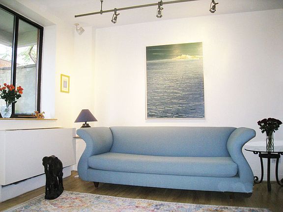 4th image of 445 W 19th St APT 4G
