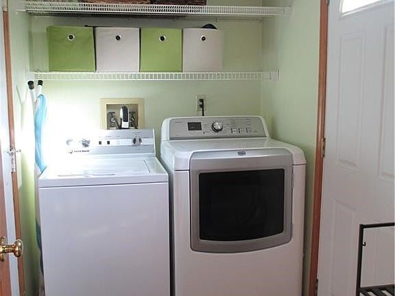 5th image of 15 Stony Brook Dr