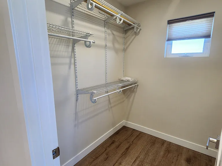 4572 Sargent Ave — Photo 16