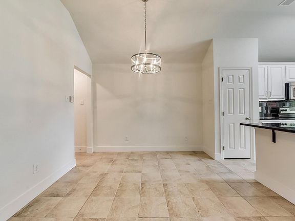 5th image of 1705 Imperial Dr