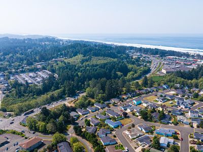 2790 NE 45th St, Lincoln City, OR, 97367