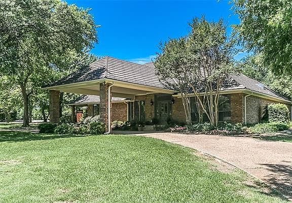 4th image of 731 River Oaks Dr