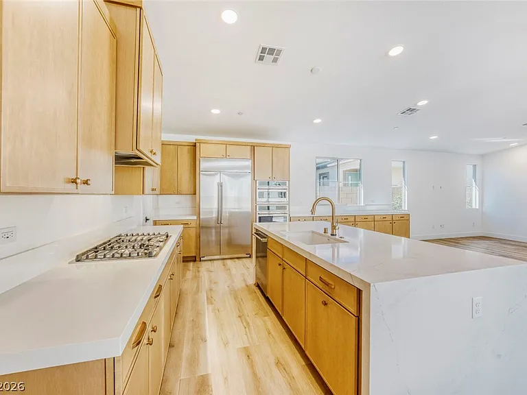 1041 Soaring Sage Ave — Photo 8