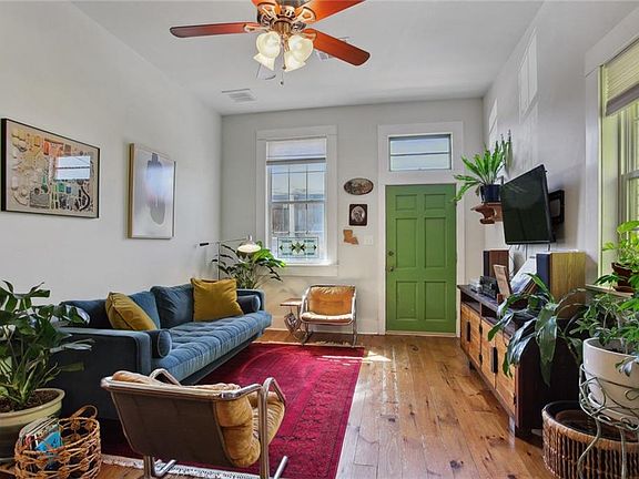4th image of 2319 Aubry St
