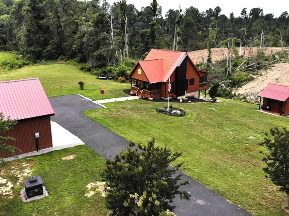 22 Elly Ave, Russell Springs, KY 42642