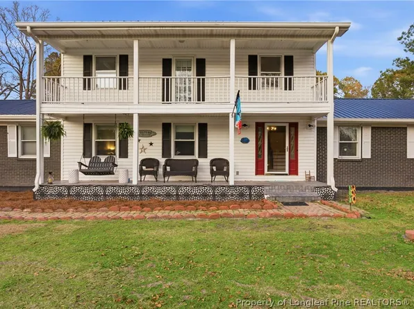 732 County Line Rd, Roseboro, NC 28382