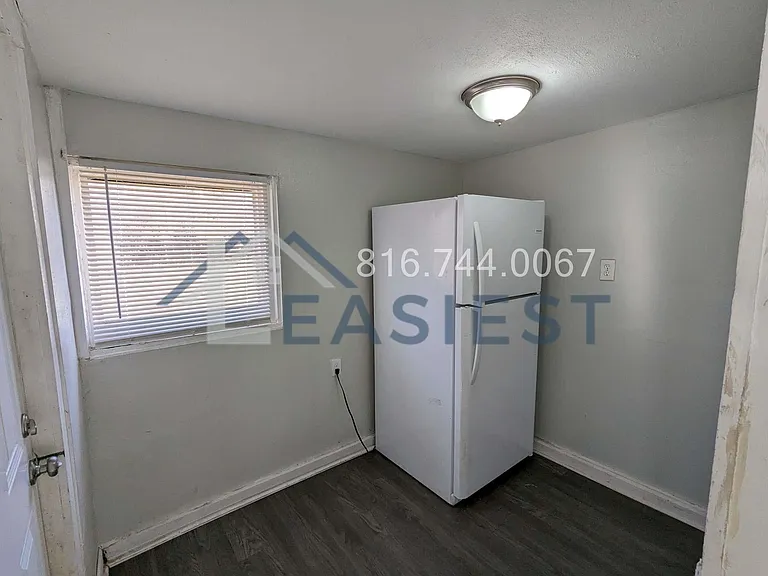 142 N Belmont Blvd — Photo 10
