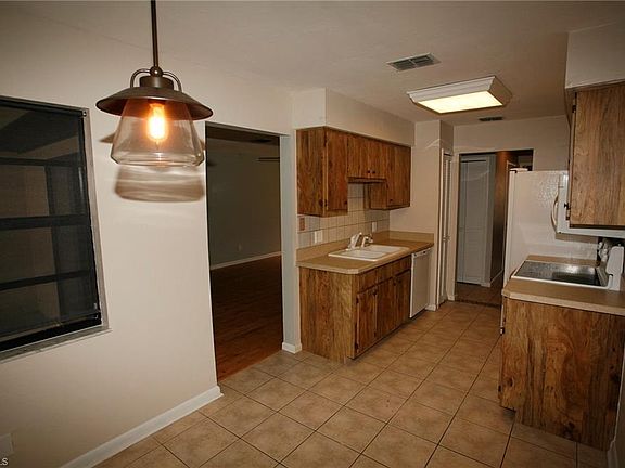 4th image of 13147 Inglenook Ct