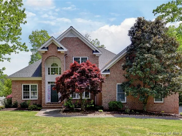 9801 Turning Leaf Dr, Toano, VA 23168