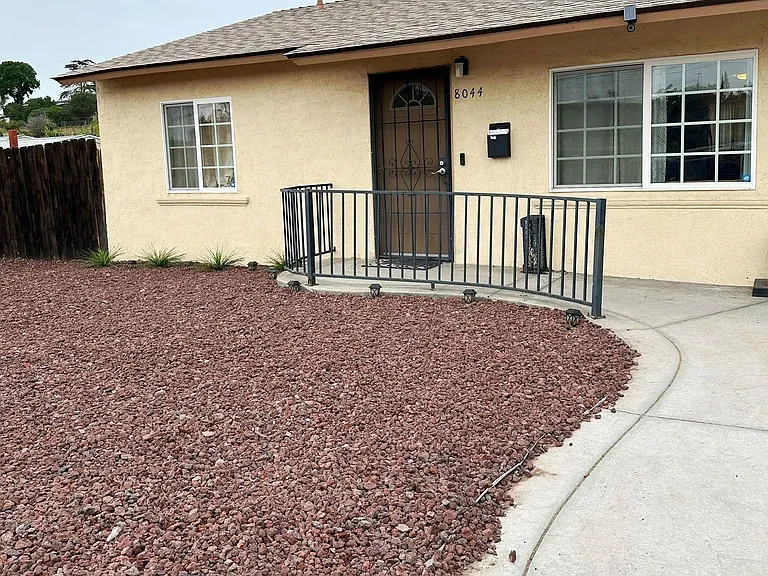 8044 Solana St — Photo 2