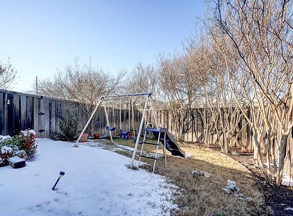 2nd image of 4237 Winding Brook Dr