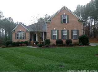 104 Waterford Dr, Mount Holly, NC 28120