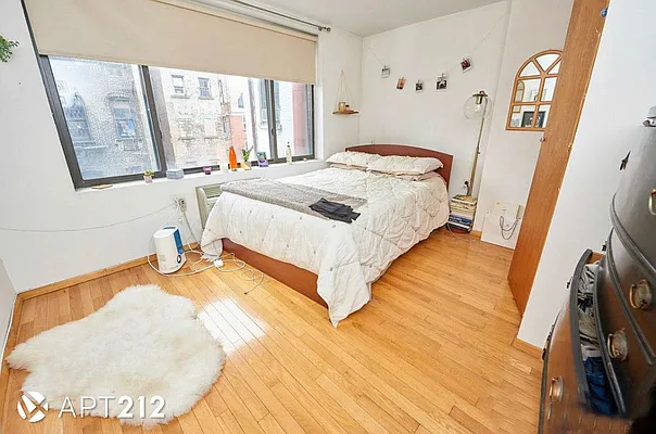 Rented by APT212 INC | media 16