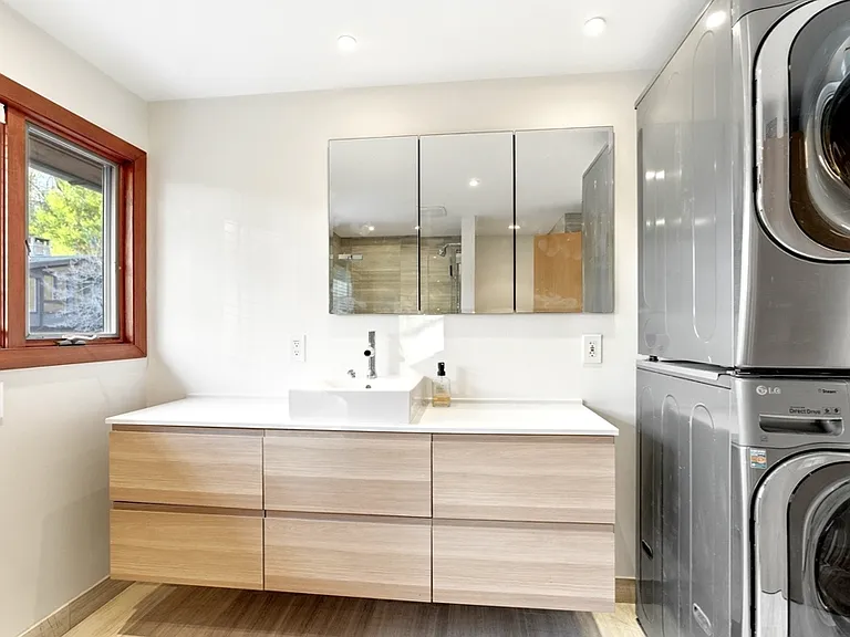 86 Myles Standish Rd #1 — Photo 8