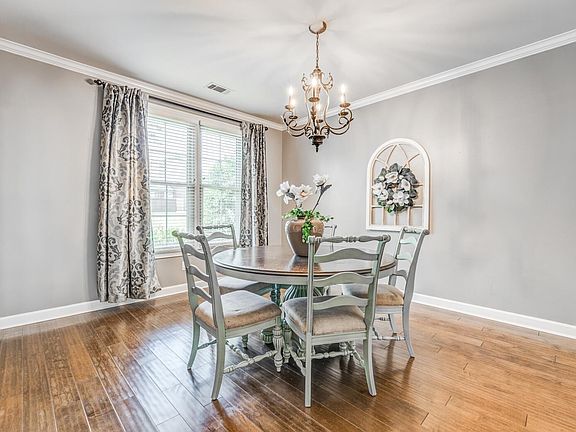 5th image of 10286 Matwood Oak Dr