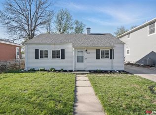 4619 Greenwood St, Lincoln, NE 68504