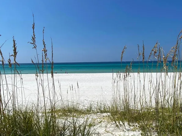 222 Middleburg Dr, Panama City Beach, FL 32413