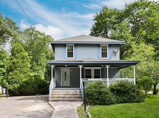 34 Hawkes St, Saugus, MA 01906