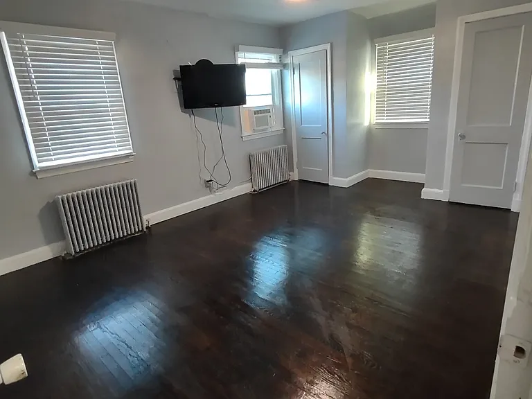 3428 Royce Ave — Photo 6