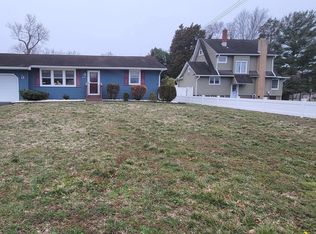 1299 Singer Ln, Vineland, NJ 08361