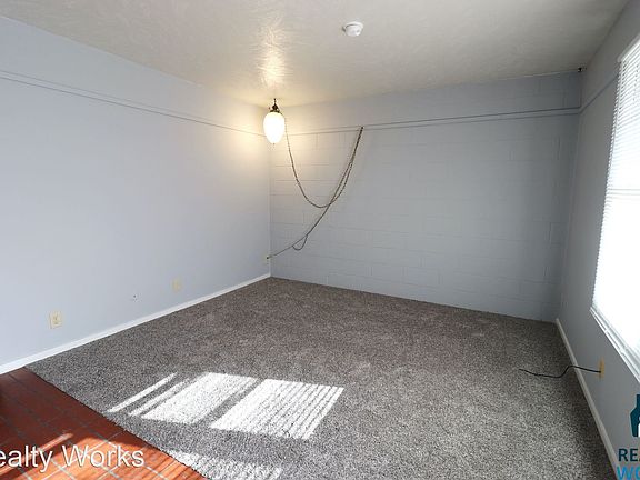 3rd image of 700 S 17th St #11