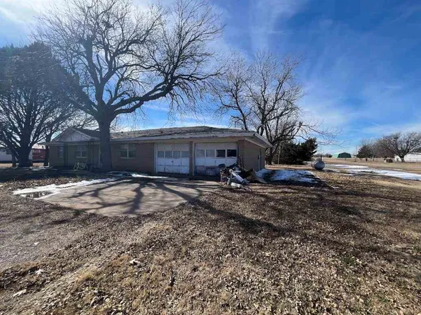 1005 S 3rd St, Randlett, OK 73562