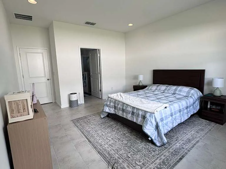 Primary suite