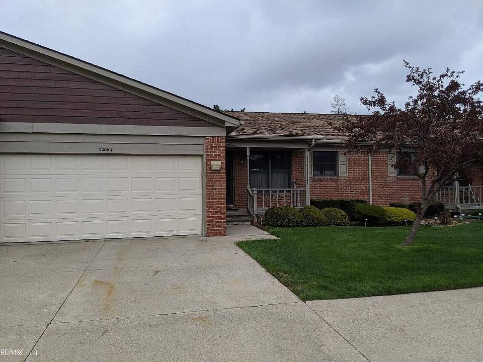 1st image of 52094 Thomas Ln